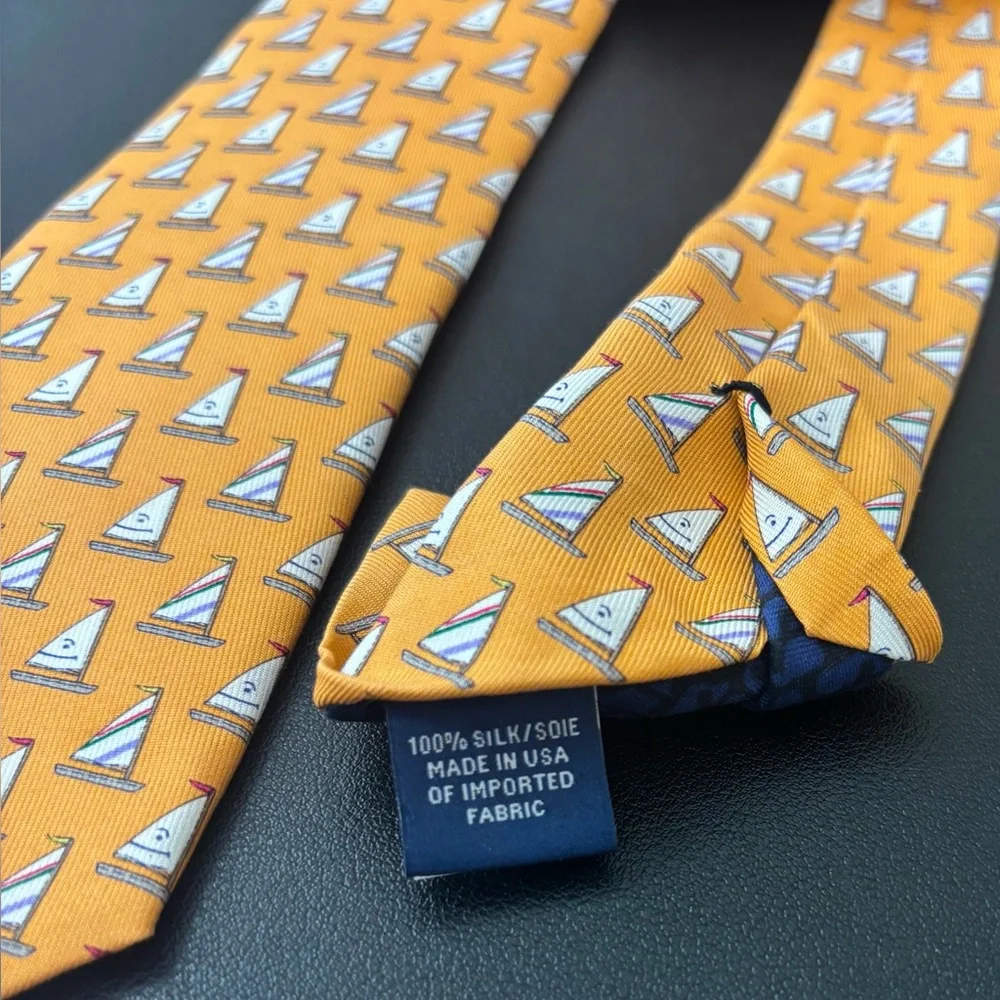 Vineyard Vines Boys Orange w/ White Sailboats 100% Silk Tie, W 2.75